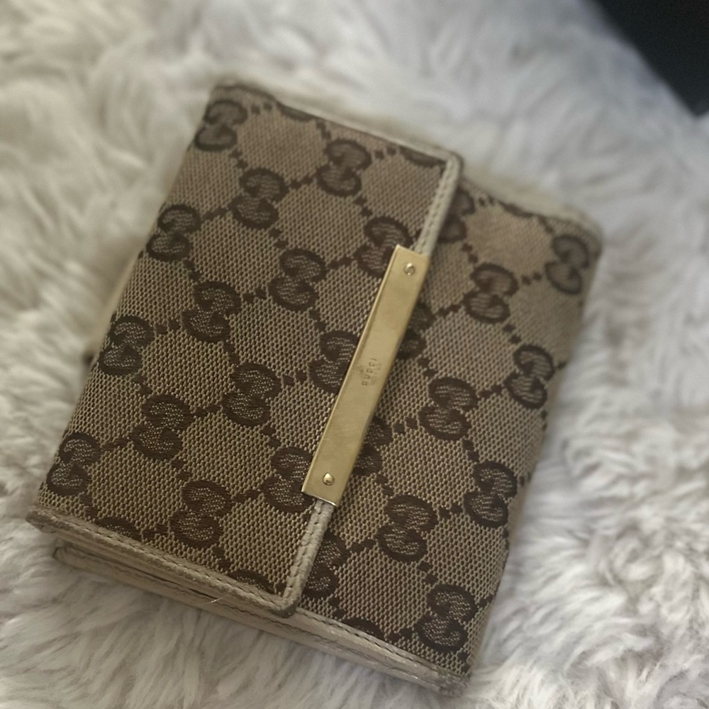 Gucci Wallet w Box i purchased it w